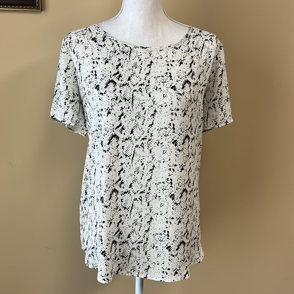 Premise Short Sleeve Blouse